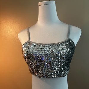 Urban Outfitters sequined top size M *BRAND NEW NEVER WORN TAGS STILL ON*